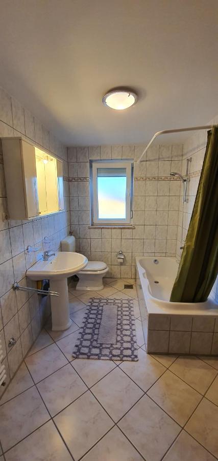 Apartmani Krajnovic Fazana Exterior photo