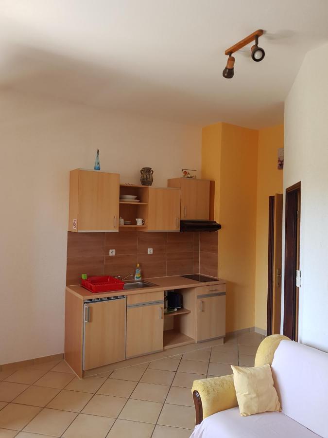 Apartmani Krajnovic Fazana Exterior photo