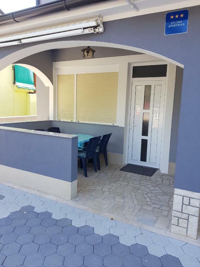 Apartmani Krajnovic Fazana Exterior photo
